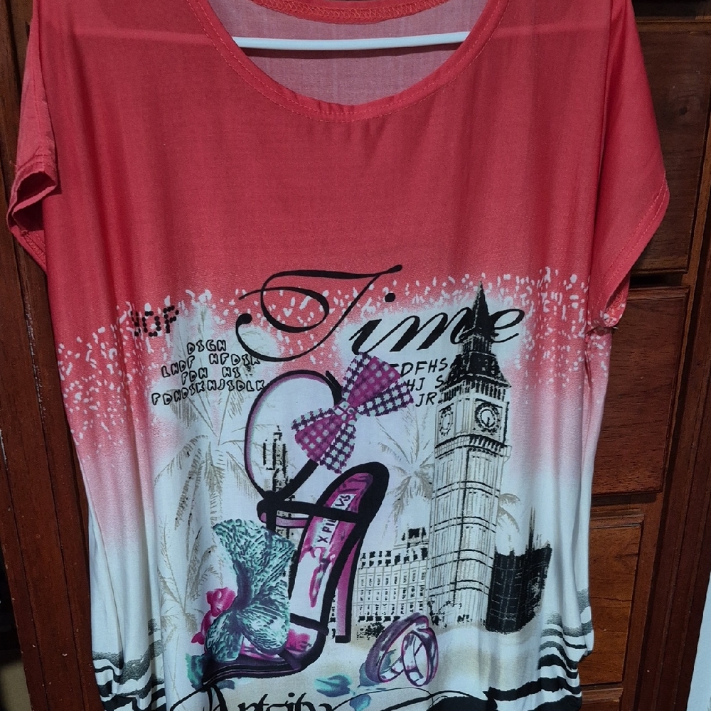Stylish Coral Graphic Women's Top